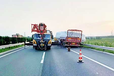 高速24小时救援拖车武汉绕城高速G4201-从莞深高速拖车-送油服务电话